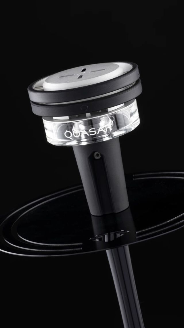 Tsar H-ONE x Quasar RAAS. Quand les deux marques Françaises se rencontrent 🔥
📸 @mario.cachimba 
#chicha #quasar #reels #hookah #narguile #chichatime #shisha