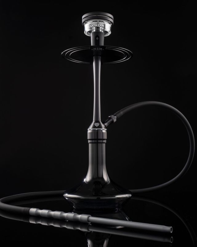 TSAR H-One Full black with the RAAS quasar 🏴‍☠️
📸 @mario.cachimba 
#hookah #narguile #cachimba #shisha #photography